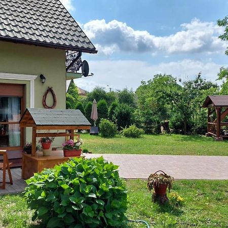 U Gosi Zator Villa ภายนอก รูปภาพ