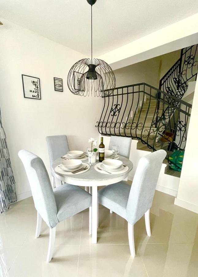 U Gosi Zator Villa ภายนอก รูปภาพ