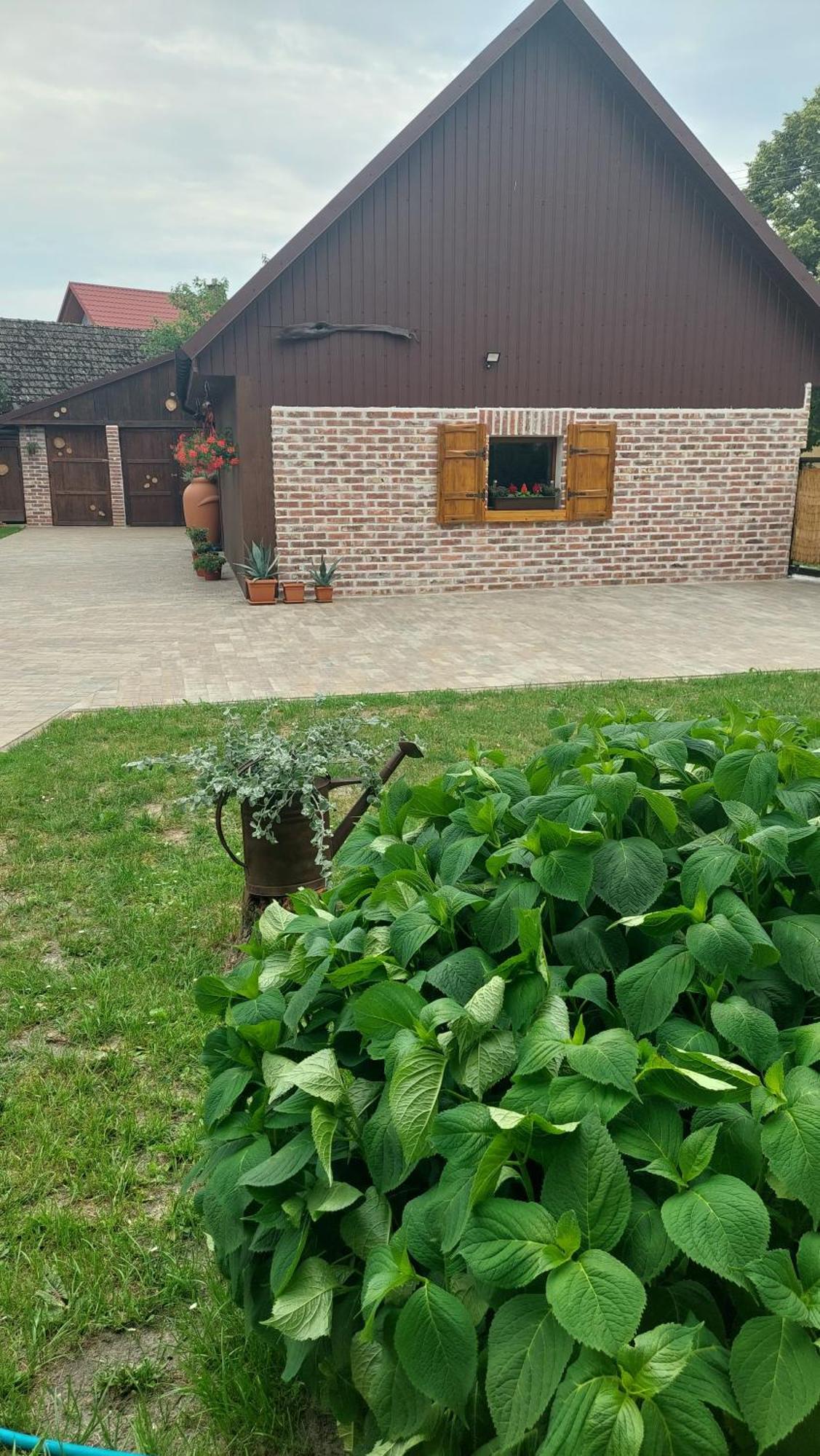 U Gosi Zator Villa ภายนอก รูปภาพ